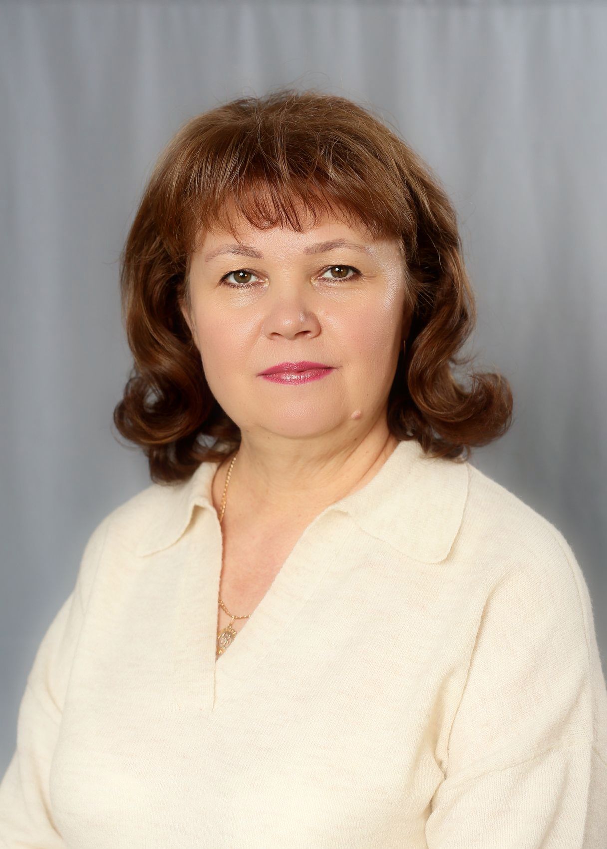 Антипина Елена Владимировна.